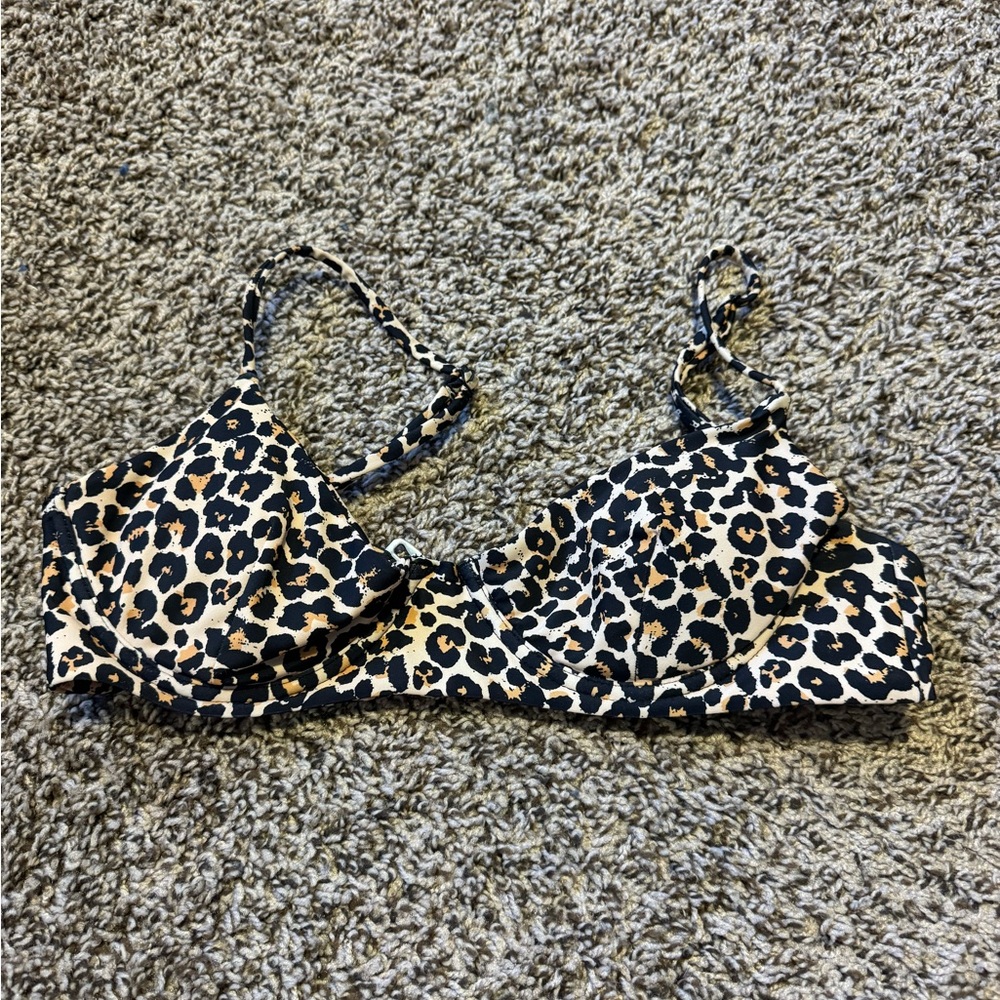 Leopard Print Swimsuit Top